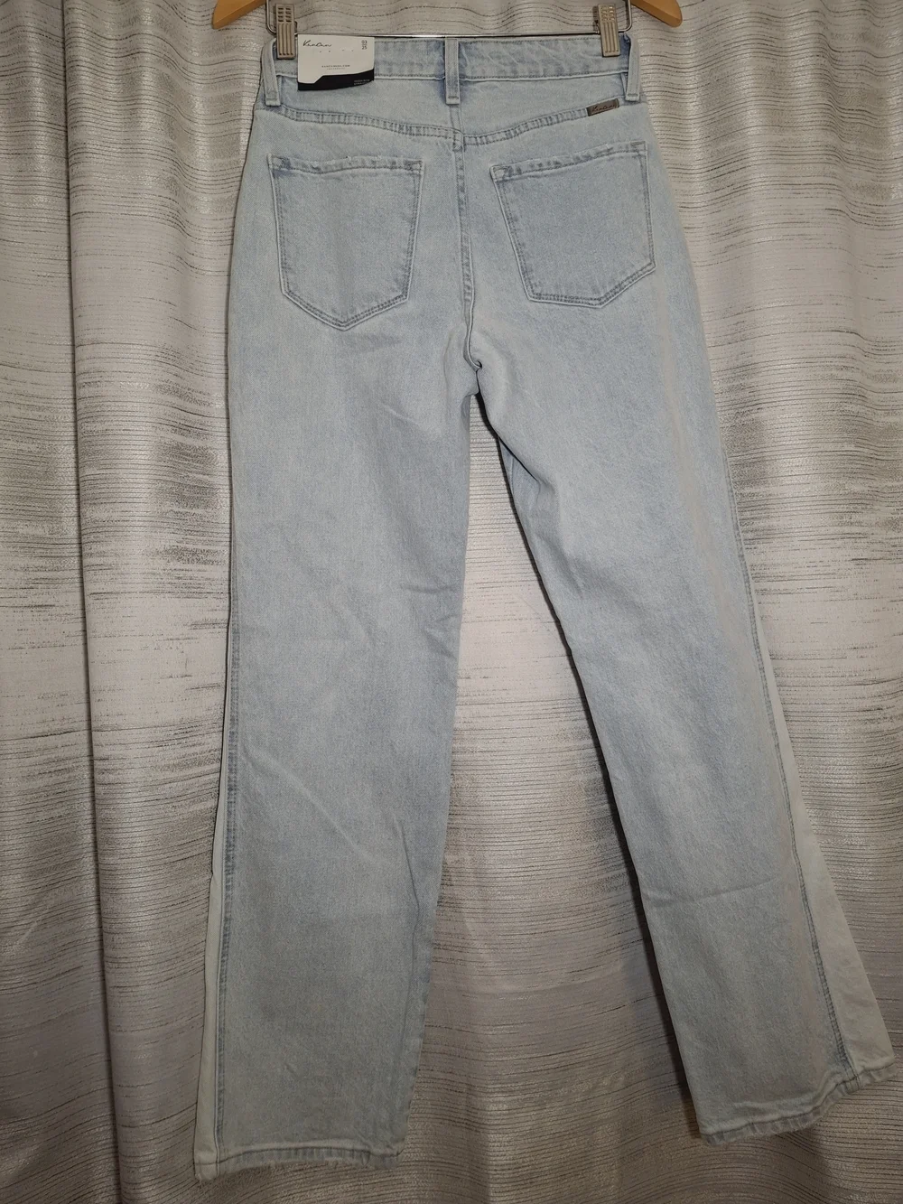 KanCan Light Blue Straight-Leg Women’s Jeans 03/25 NWT